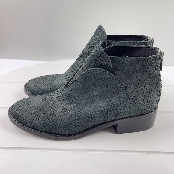 Eileen Fisher Boots Womens Size 7.5 Green Snake Textured Leather Ankle Booties - Picture 3 of 6